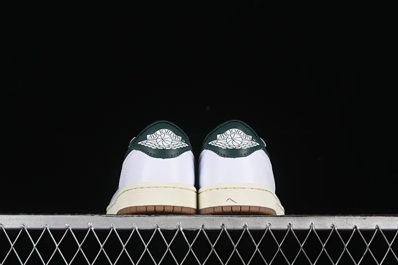 All categories Air Jordan Jordan series basketball shoes Air Jordan 1 Low G version pure original Air Jordan 1 Low OG "Oxidized Green" AJ1 Joe 1 oxidized green low-top cultural basketball shoes CZ0775-133